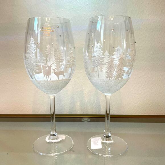 Set of 2 Holiday Wine Glasses Hand Painted White Christmas Trees Snow New - Picture 7 of 10